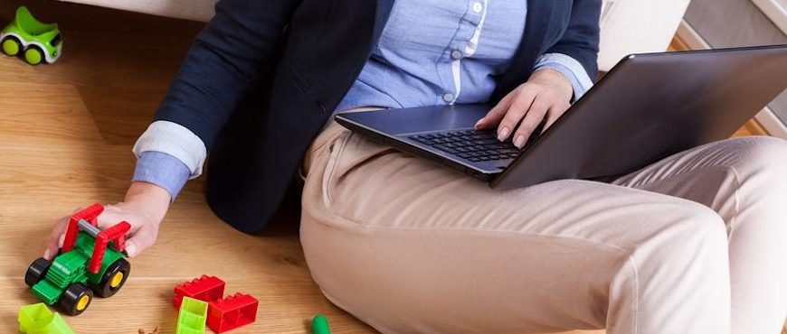 Culpabilité parental - Gestion famille travail - Travail à distance - télétravail - Éducation bienveillante - Martine Savara - Coaching parental et individuel